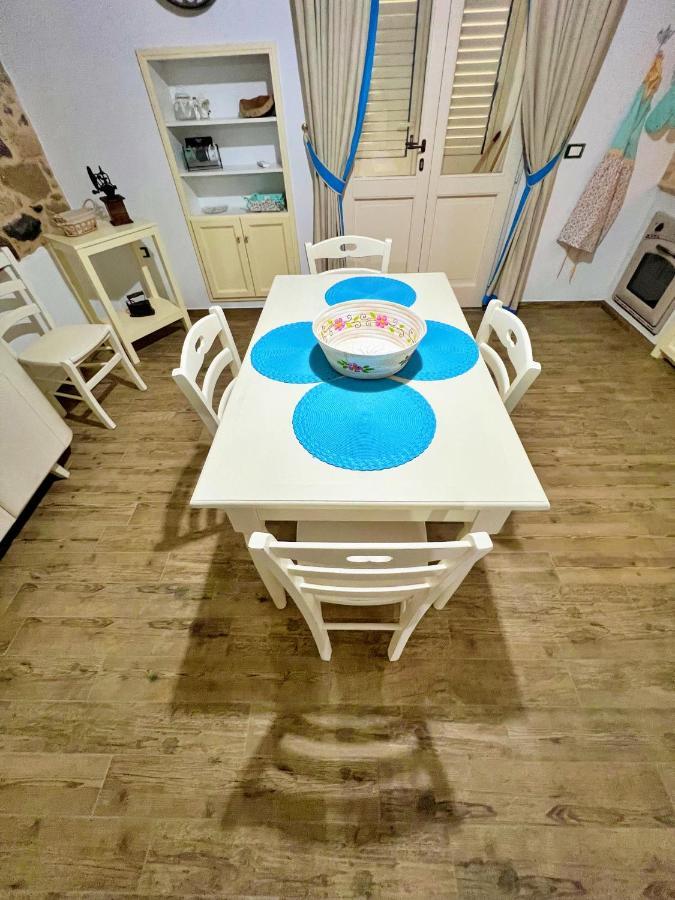 Apartmán Sa Domo De Tzia Elene Irgoli Exteriér fotografie
